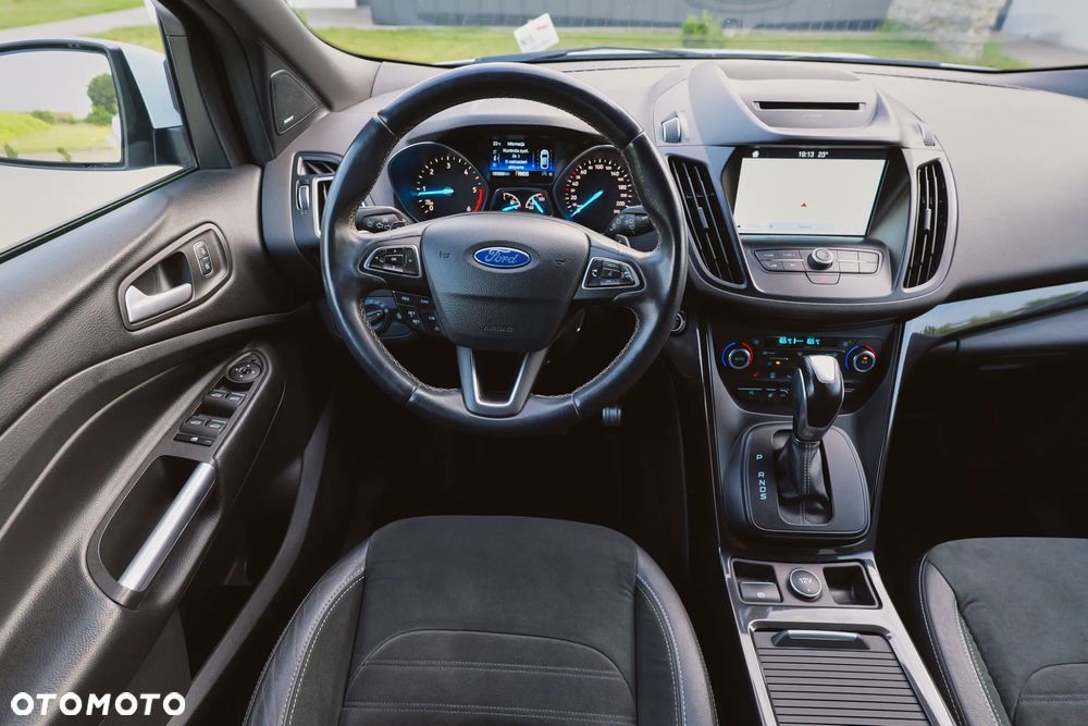 Ford Kuga 2.0 TDCi AWD ST-Line - 24