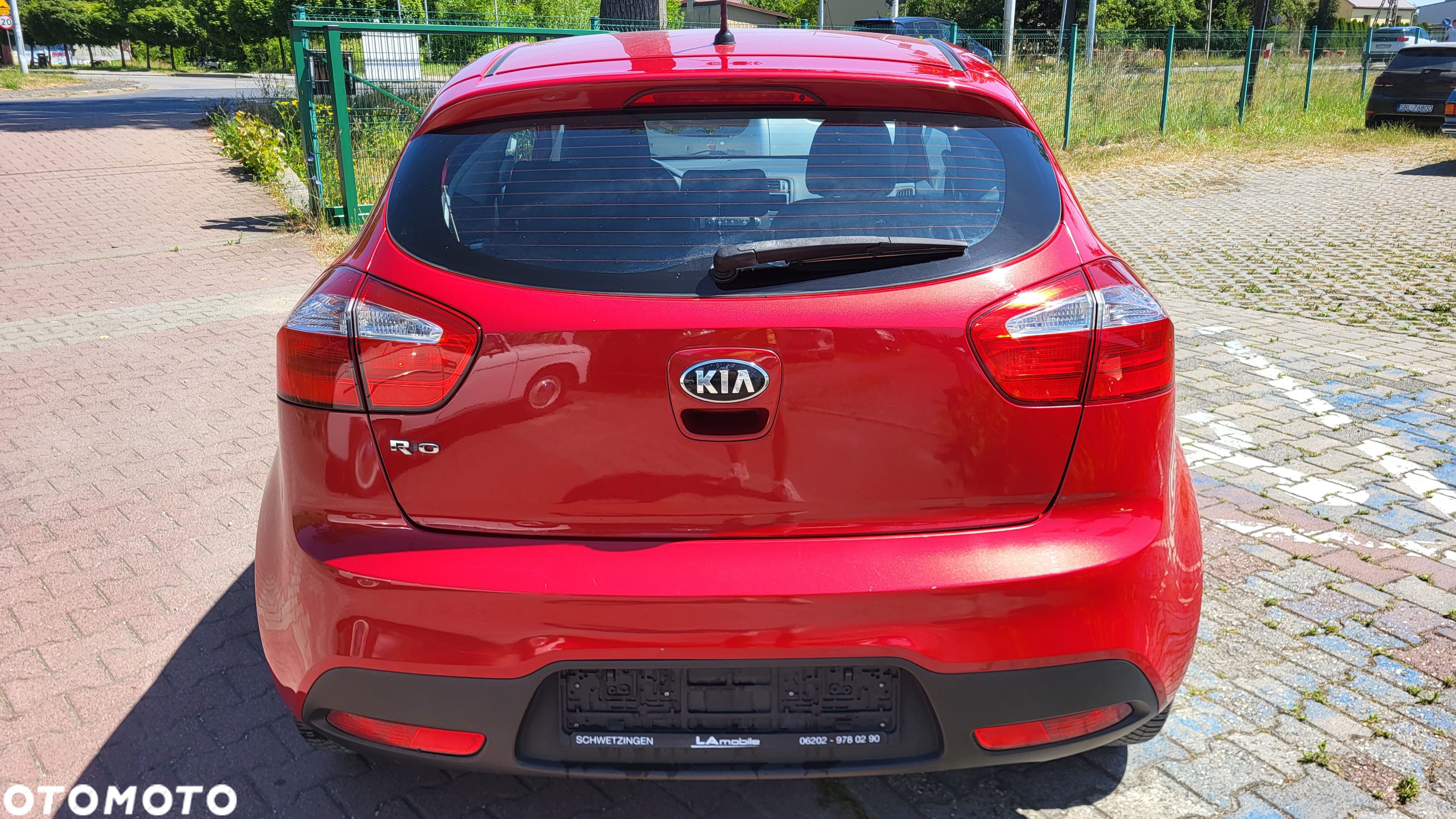 Kia Rio 1.2 Dream Team Edition - 34
