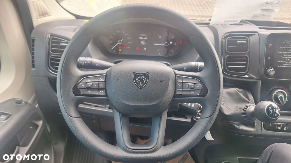 Peugeot Boxer Furgon L3H2 3.3T Diesel 2.2 140 KM Manual - 12