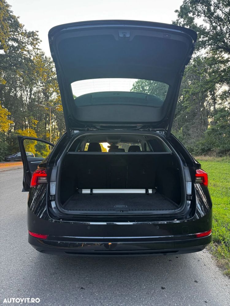 SKODA Octavia 2023 — imagine 10