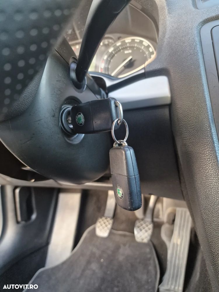 Skoda Octavia 1.6 Team Edition - 32