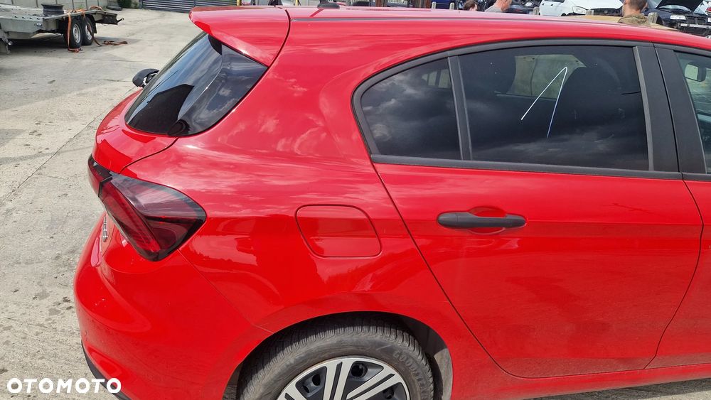 FIAT TIPO II HB BŁOTNIK ĆWIARTKA PRAWY TYŁ 168 - 1