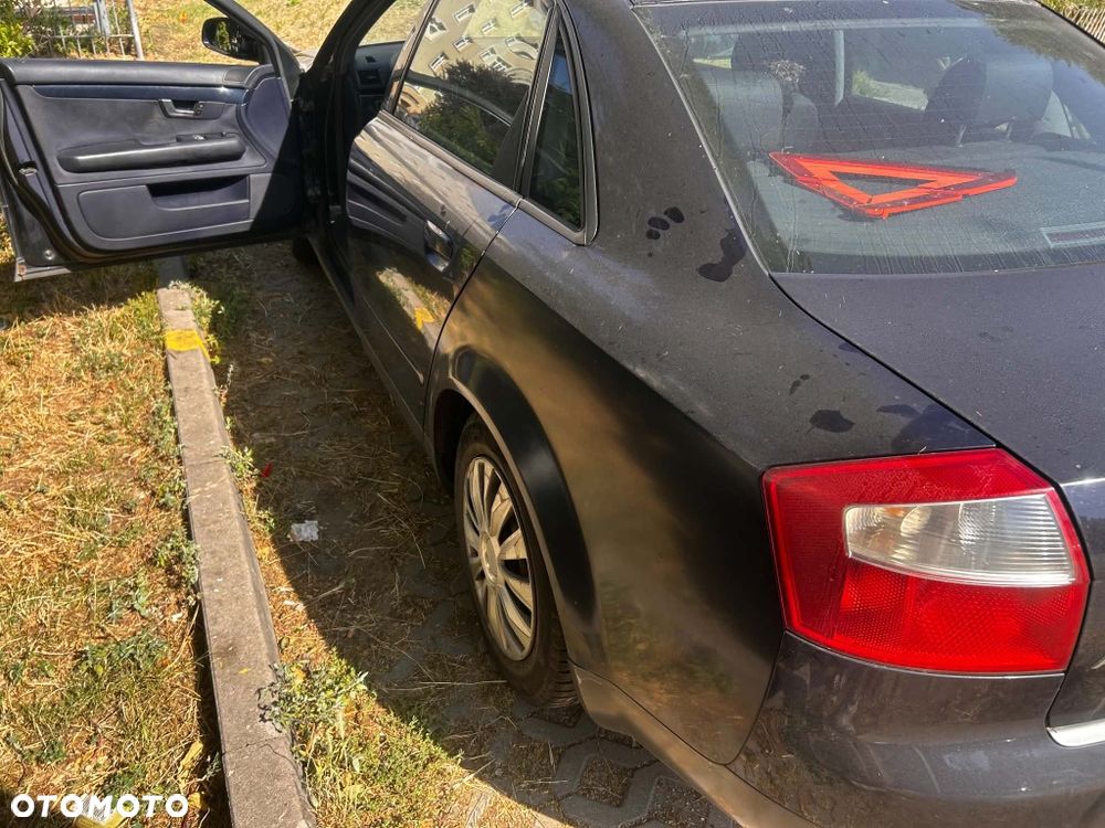 Audi A4 Limousine - 3