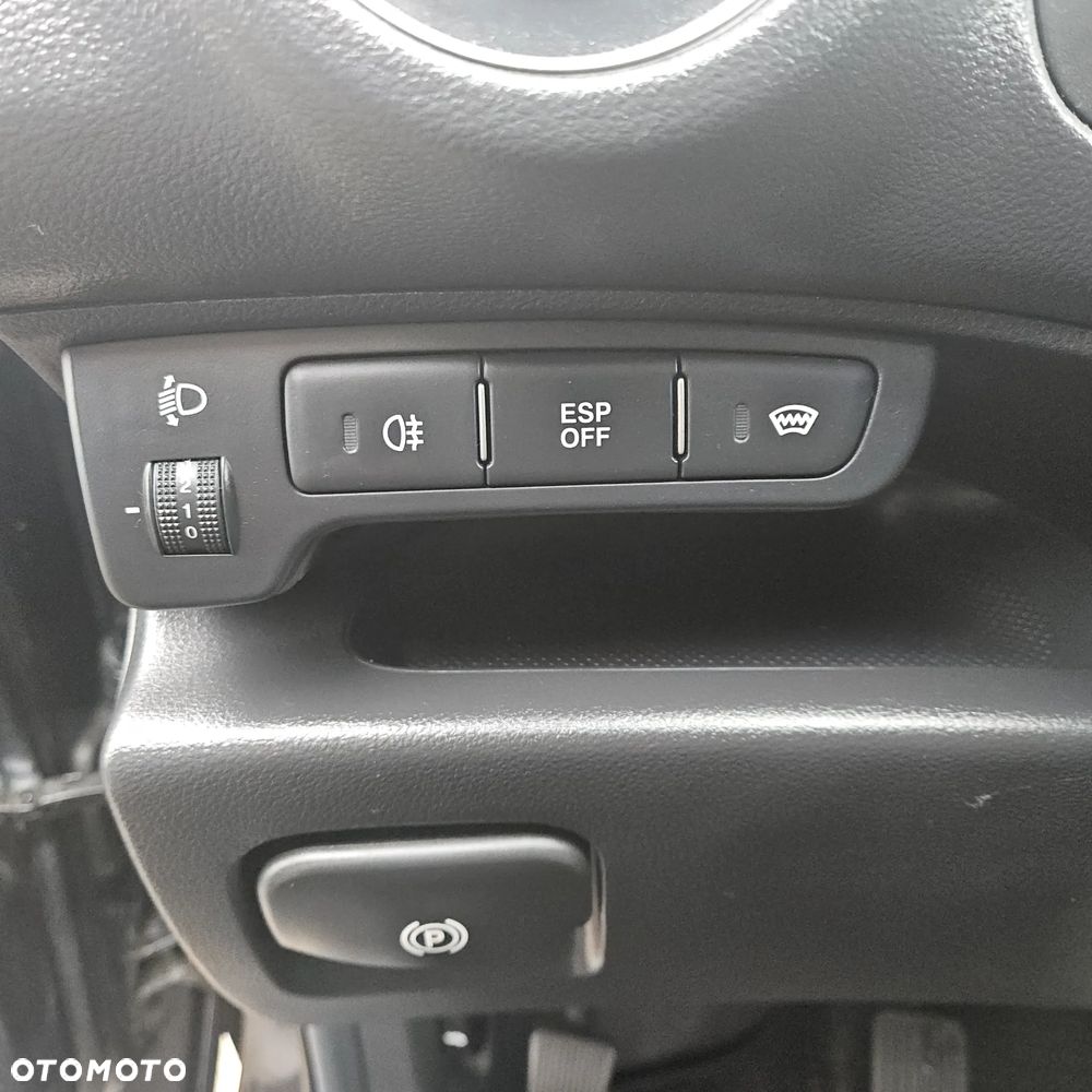 Kia Carens 2.0 CVVT LX Basis - 15