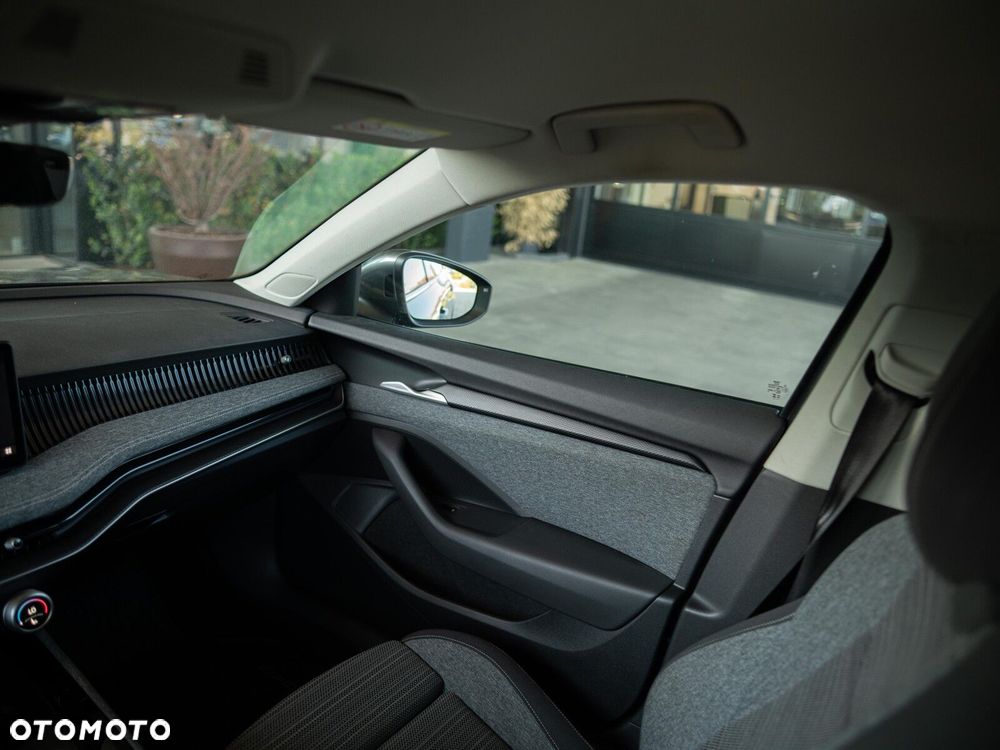 Skoda Superb 2.0 TDI SCR Selection DSG - 16