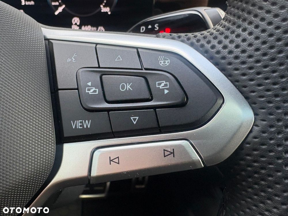 Volkswagen Passat Variant 2.0 TDI SCR R-Line Plus DSG - 28