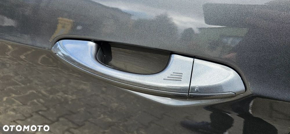 Ford S-Max 2.0 TDCi Titanium PowerShift - 25