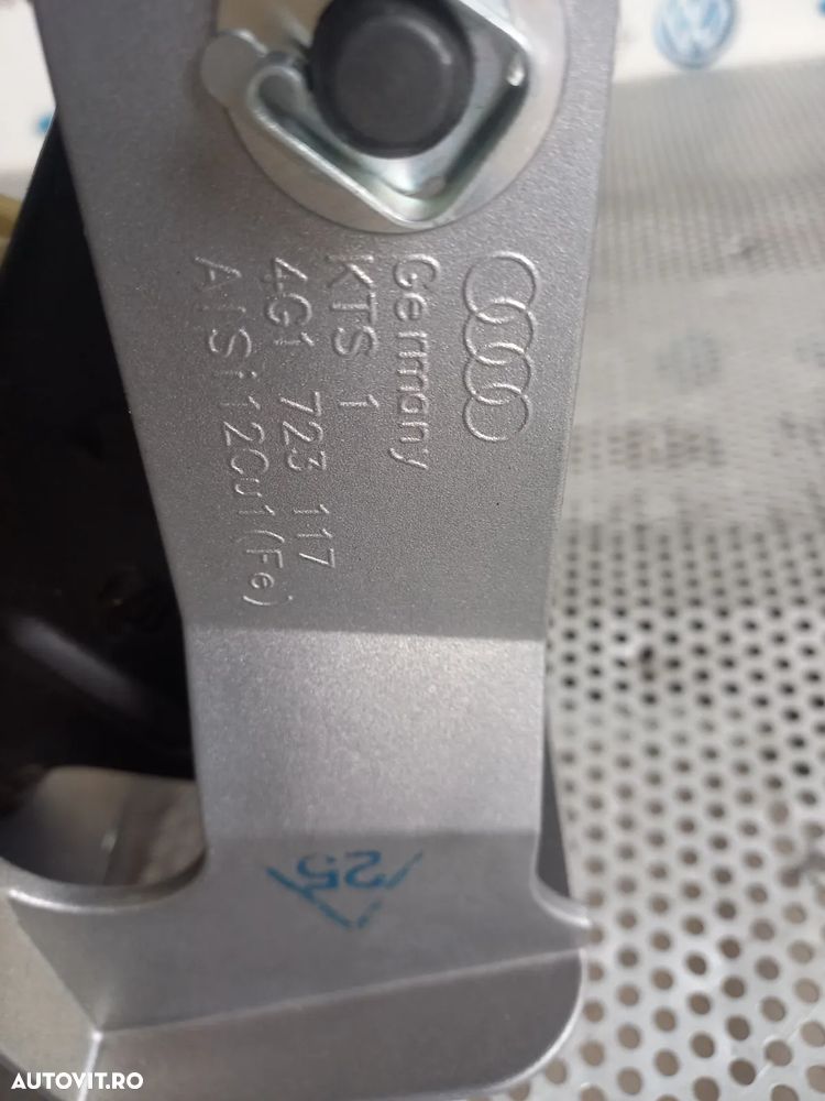 Pod Pedalier Pedala Frana Acceleratie Audi A8 4H D4 An 2010-2011-2012-2013-2014-2015-2016-2017 Volan Stanga Dezmembrez Audi A8 4H D4 3.0 Tdi Quattro Motor CDT Cutie MXU Volan Stanga - Dezmembrari Arad - 9