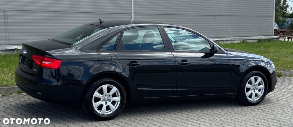 Audi A4 Limousine - 17