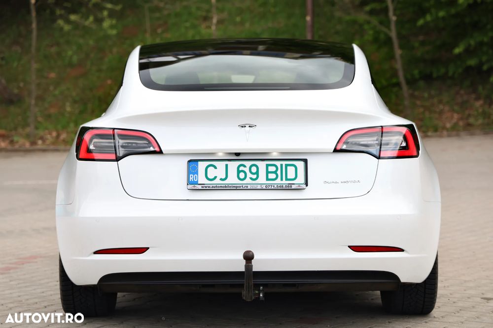 Tesla Model 3 Langstreckenbatterie Allradantrieb Dual Motor - 12