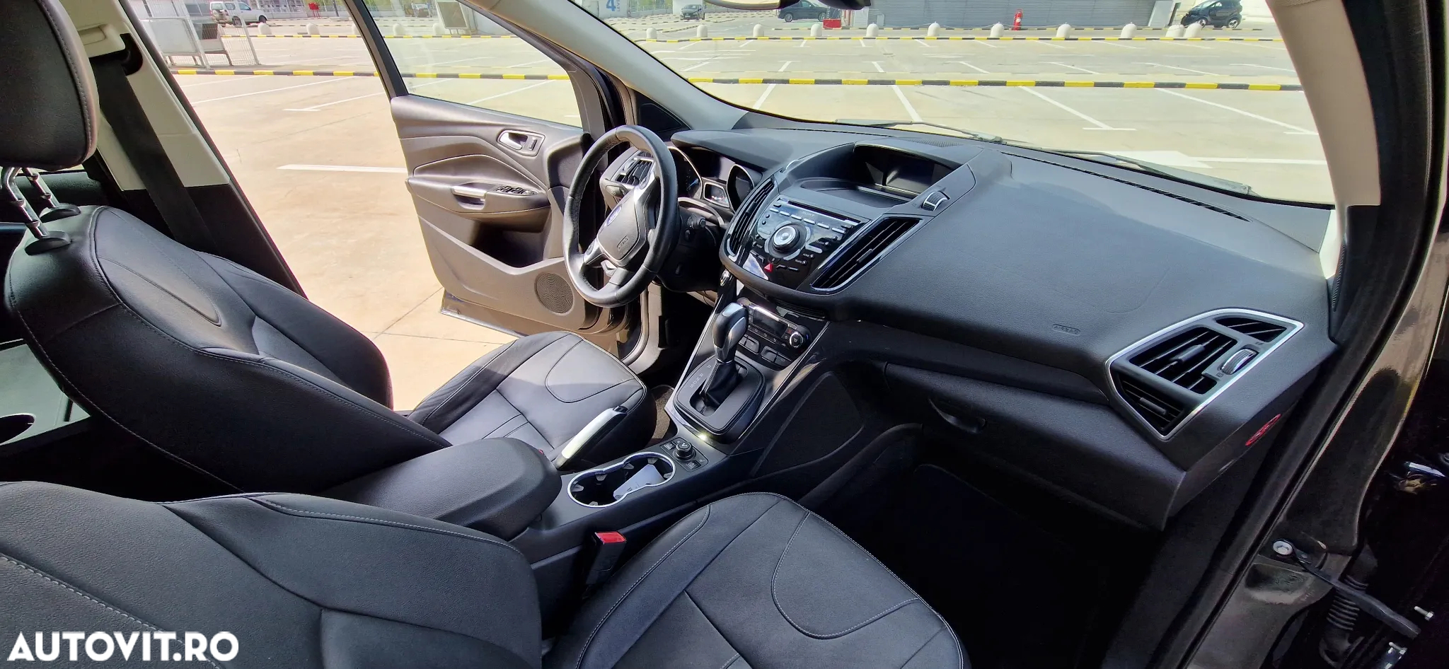 Ford Kuga 2.0 TDCi 4WD Powershift Titanium - 22
