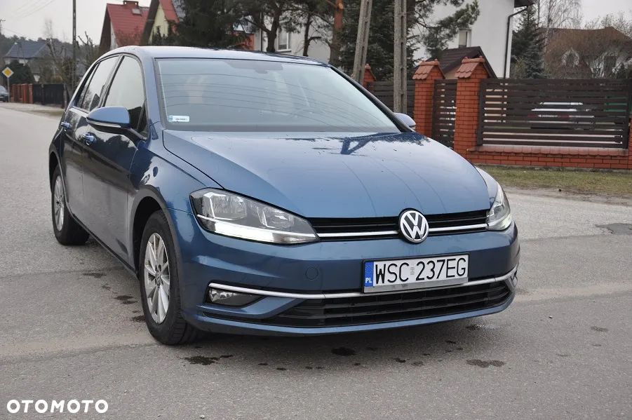 Volkswagen Golf - 2