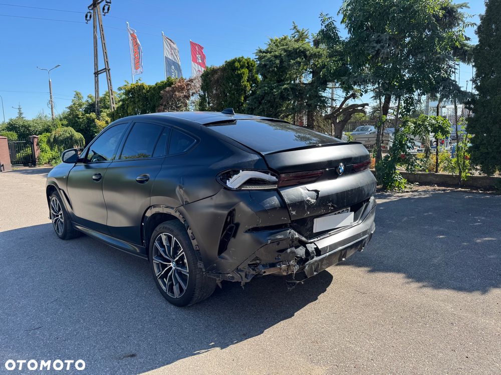BMW X6 - 30