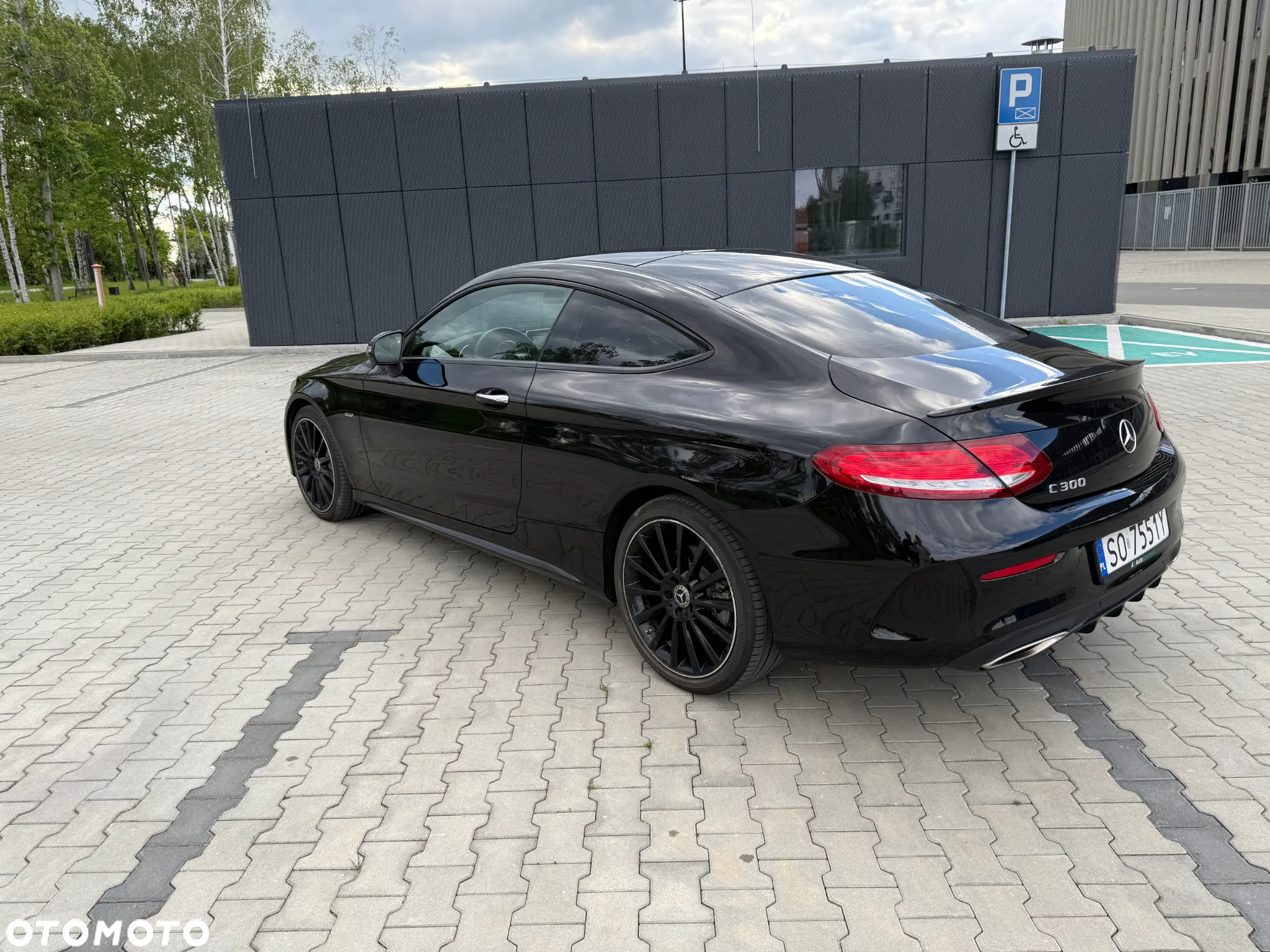 Mercedes-Benz Klasa C 300 Coupe 9G-TRONIC Night Edition - 6