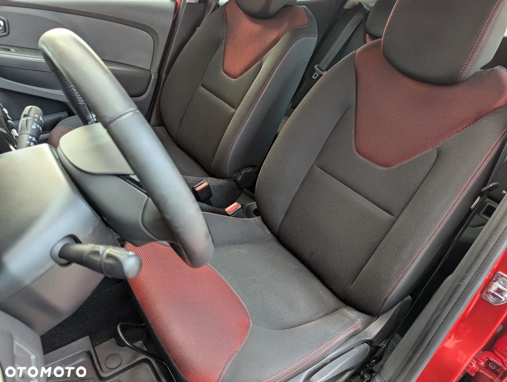 Renault Clio 1.2 16V Zen - 19