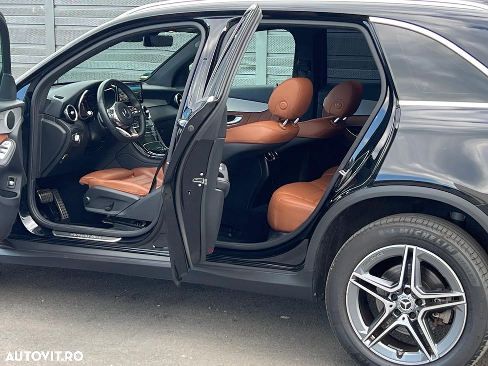 Mercedes-Benz GLC 300 de 4Matic 9G-TRONIC AMG Line - 2