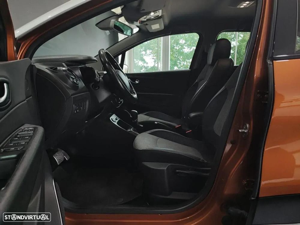 Renault Captur 1.5 dCi Exclusive EDC - 23