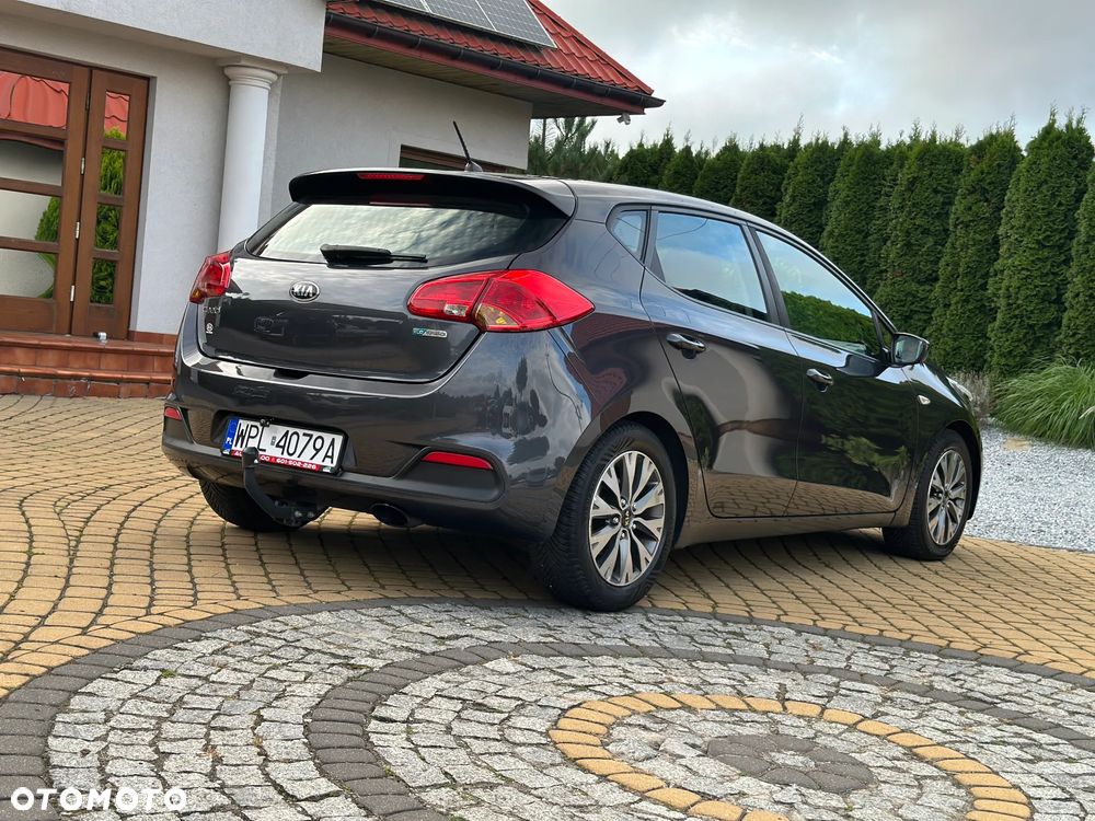 Kia Ceed Cee'd 1.6 GDI XL - 36