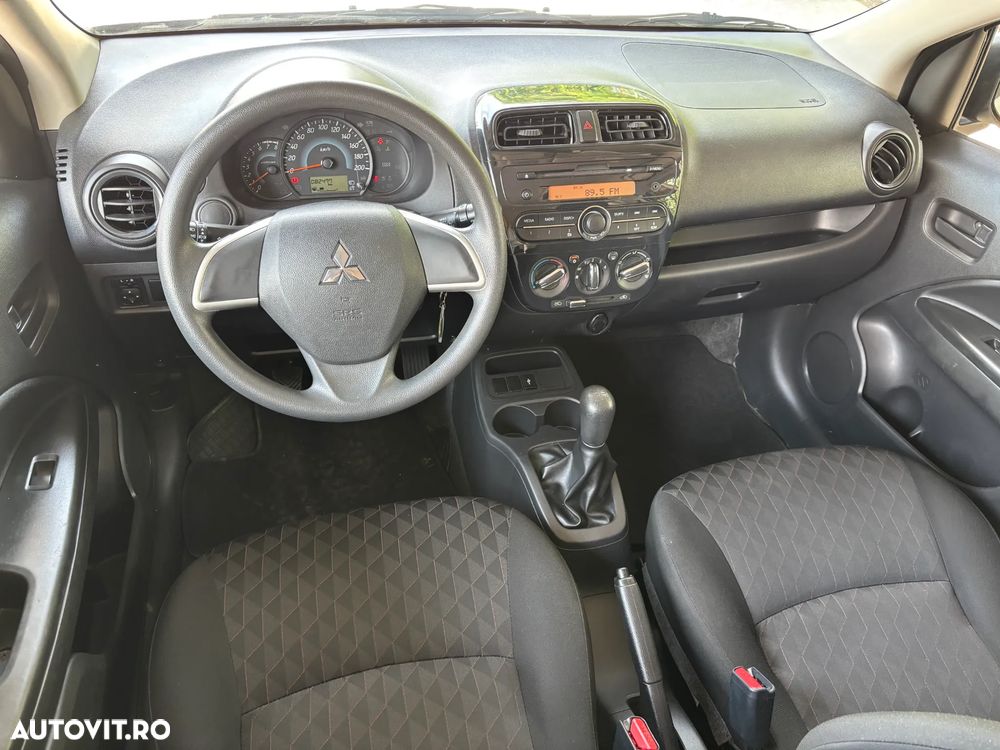 Mitsubishi Space Star - 12