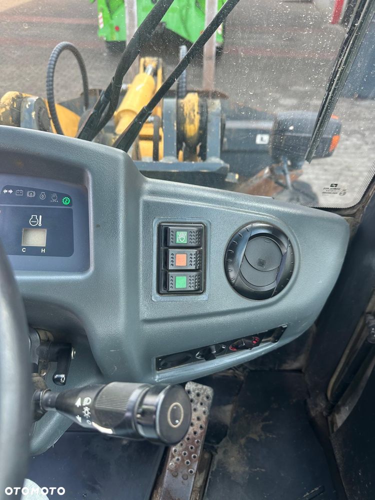 Komatsu WA 80 - 10