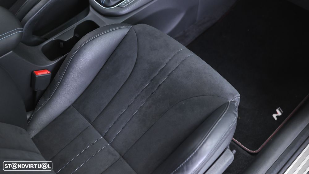 Hyundai i30 N 2.0 T-GDi Pack Performance 8DCT - 42