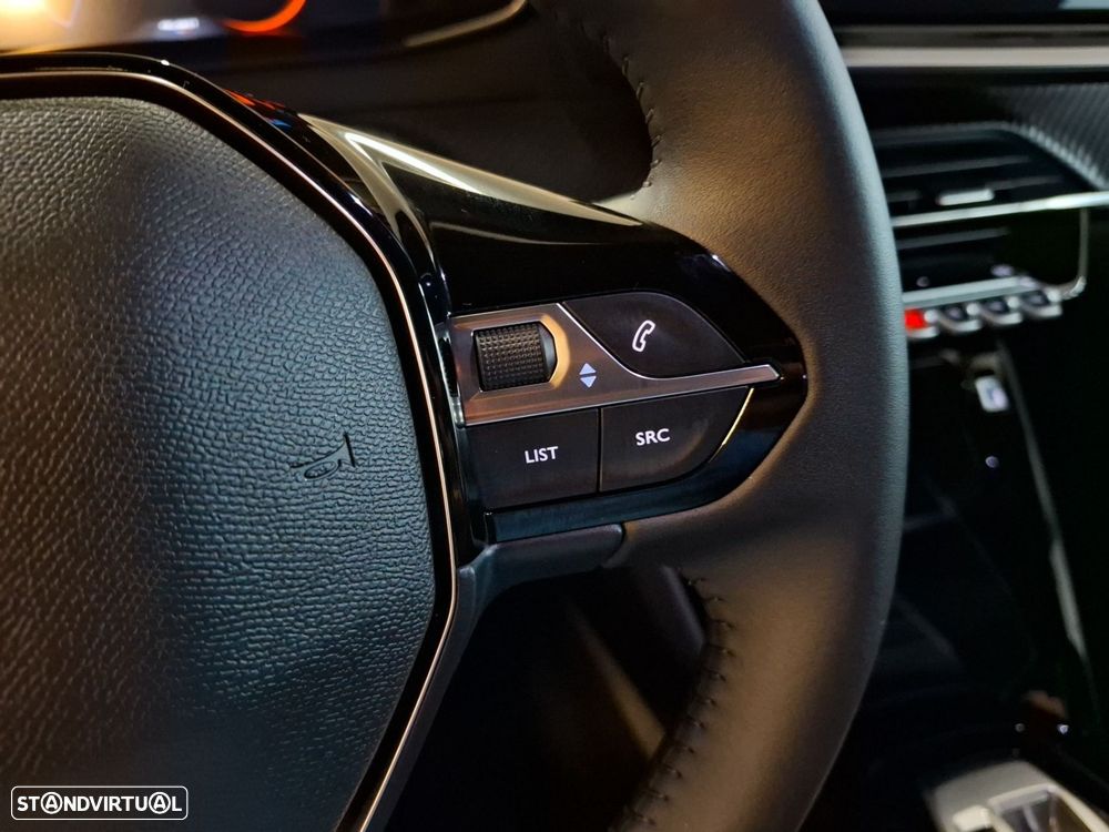 Peugeot 2008 1.2 Hybrid Allure e-DCS6 - 20