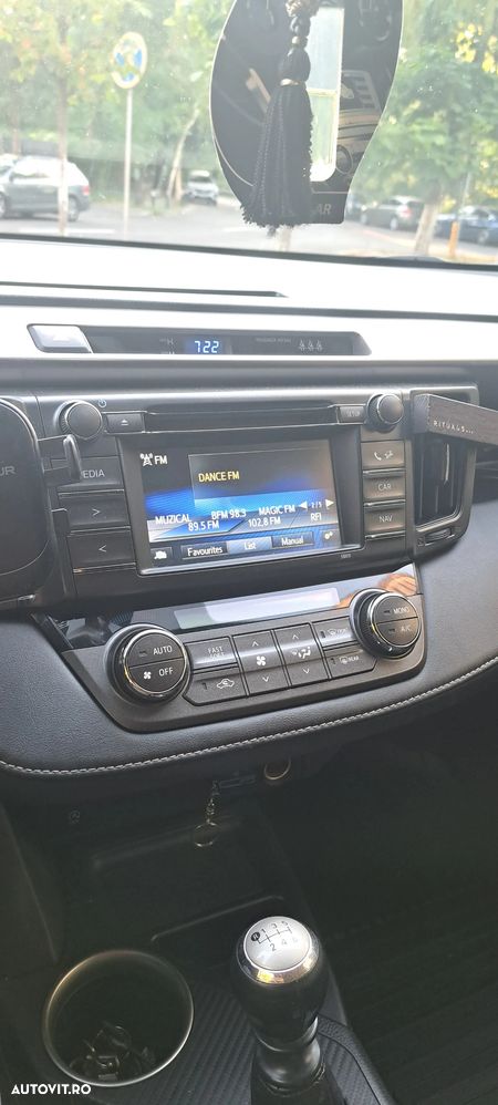 Toyota RAV4 2.0 D-4D 2WD Comfort - 6