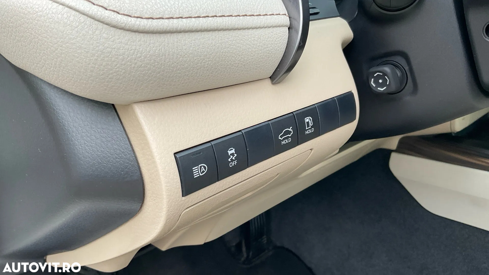 Toyota Camry 2.5 Hybrid Dynamic - 33