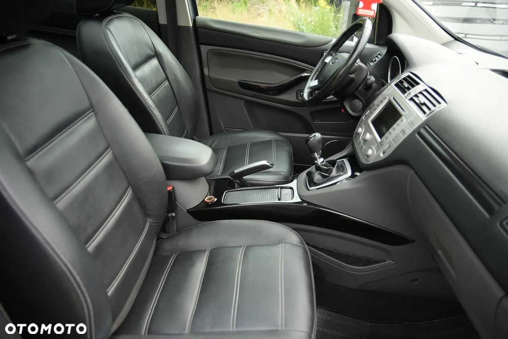 Ford Kuga 2.0 TDCi 4x4 Titanium - 30