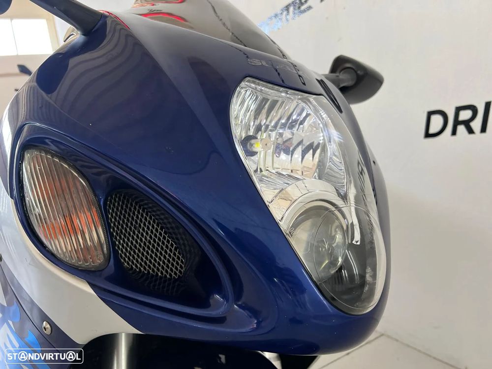 Suzuki Hayabusa GSX-R 1300 - 11
