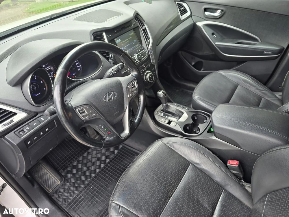 Hyundai Santa Fe 2.2 CRDi 4WD 7 seats Luxury+ - 4