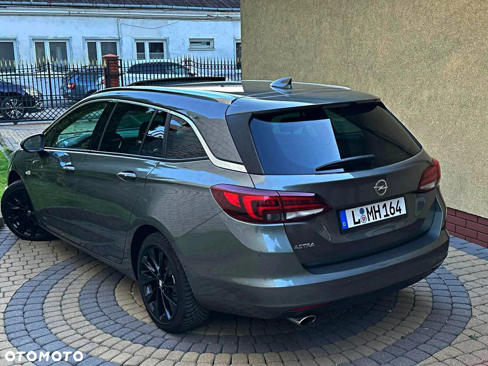 Opel Astra 1.6 CDTI Elite S&S - 9