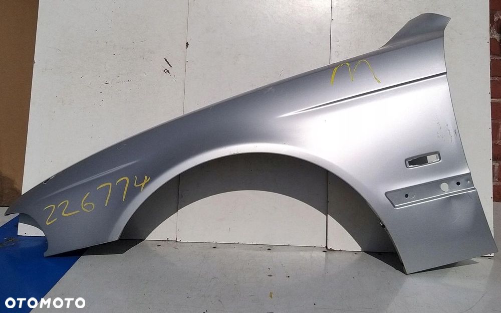 BŁOTNIK PRZEDNI LEWY BMW 5 E39 SREBRNY - 1