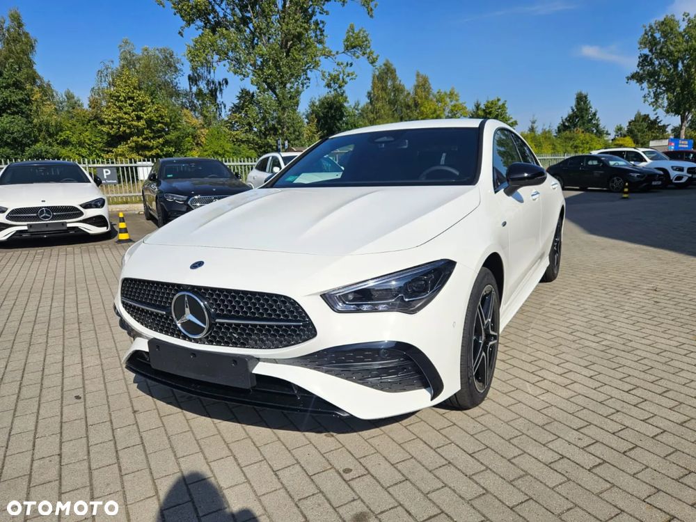 Mercedes-Benz CLA 250 e PHEV AMG Line 8G-DCT - 3