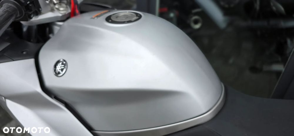 Yamaha FJR - 38