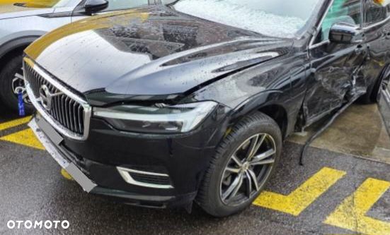 Volvo XC 60 T6 AWD Ultra Black Edition - 4