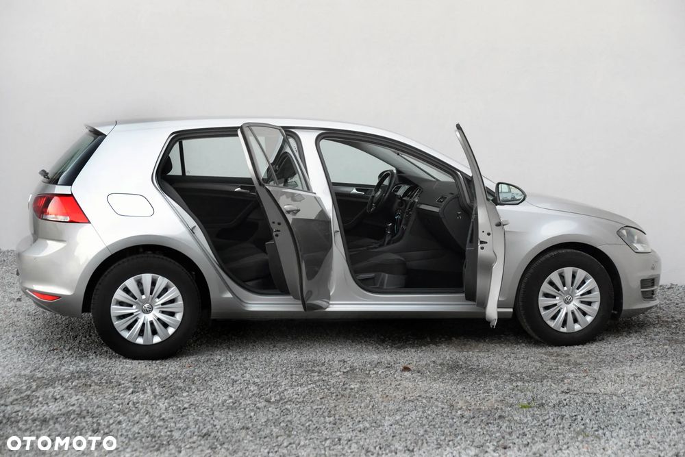 Volkswagen Golf 1.2 TSI BMT Trendline - 26