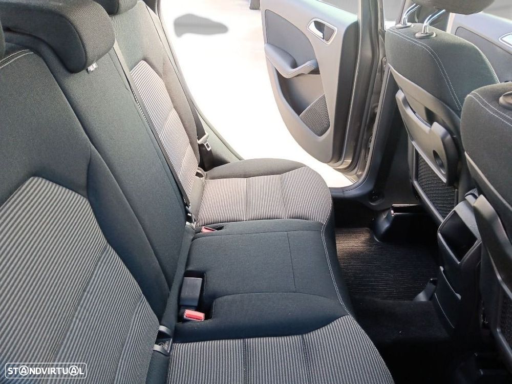 Mercedes-Benz B 180 d Style - 17