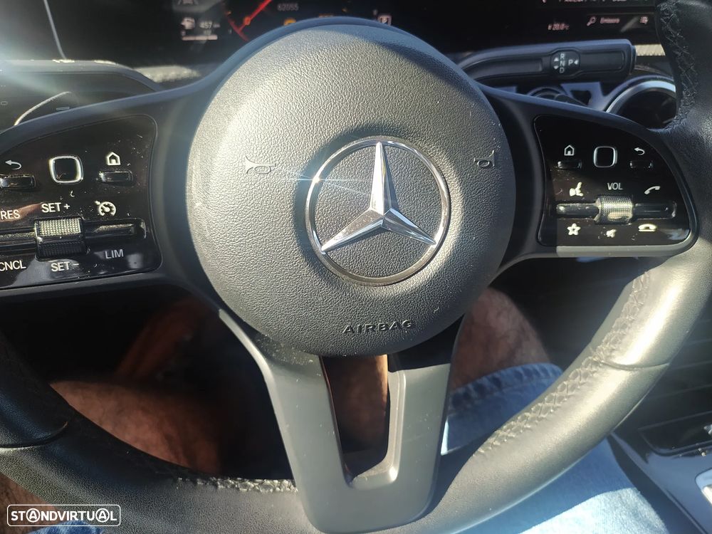 Mercedes-Benz A 180 Limousine d Style Plus Aut. - 26