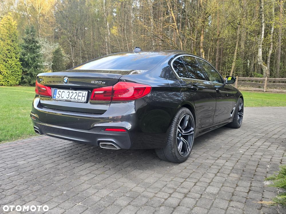 BMW Seria 5 530e iPerformance Sport - 9