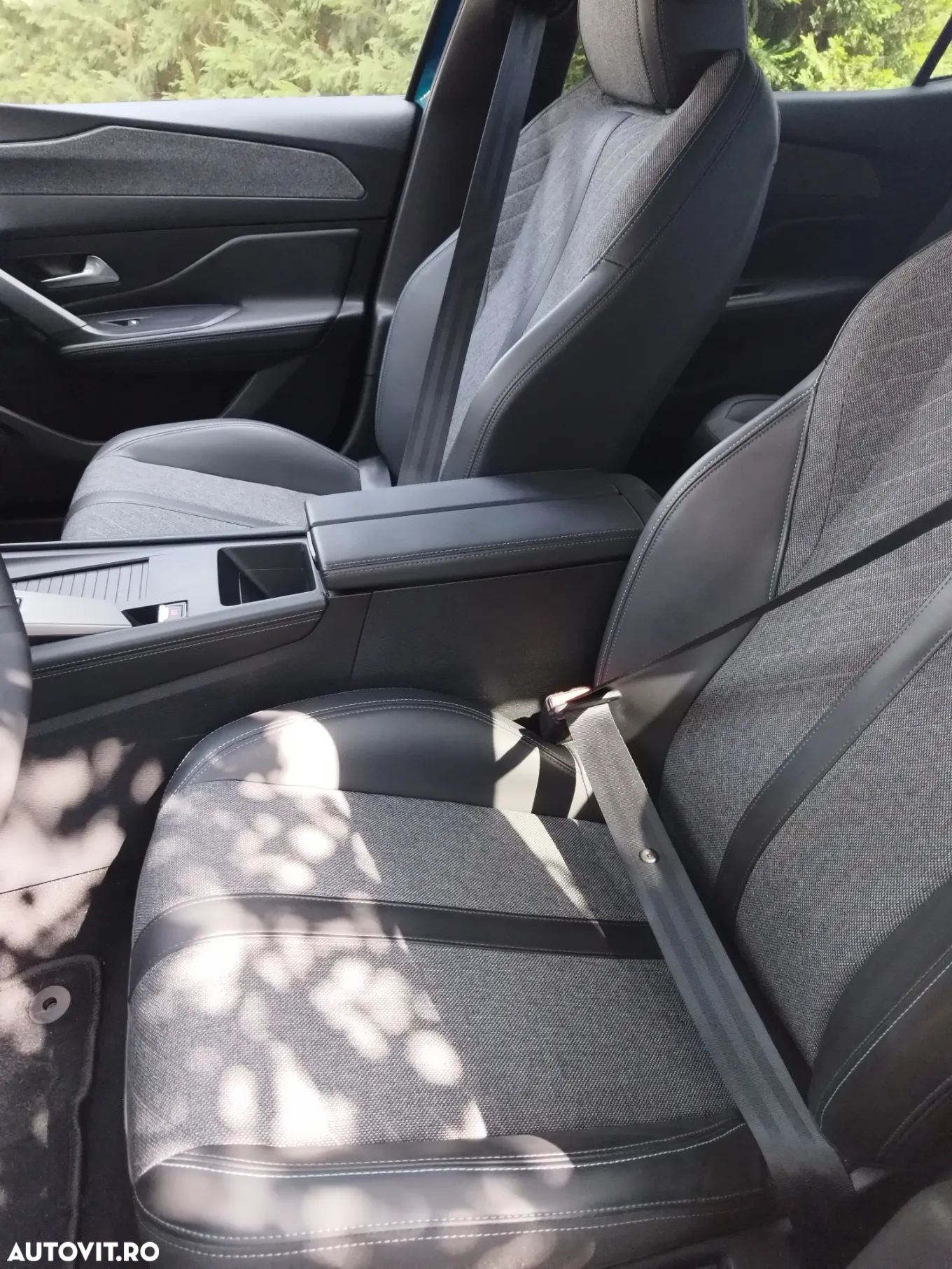 Peugeot 408 1.2L PureTech 130 S&S EAT8 Allure - 7