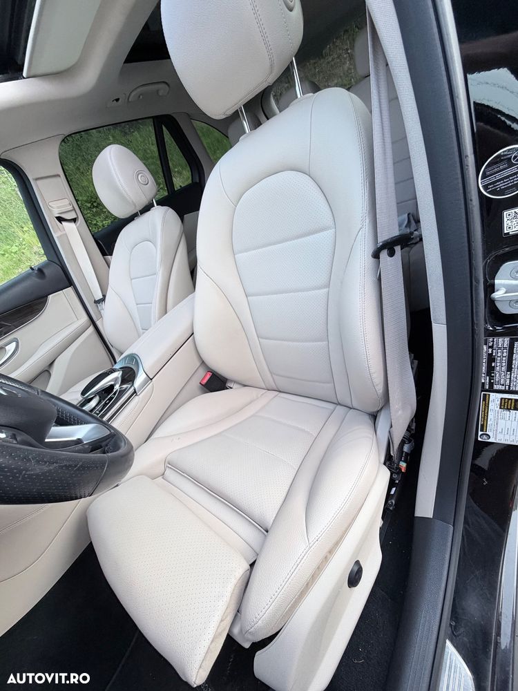 Mercedes-Benz GLC 300 4MATIC - 11