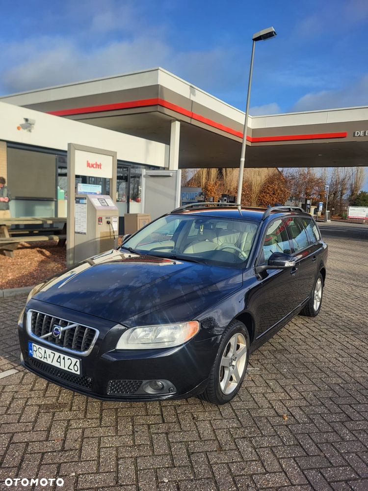 Volvo V70 2.5T Momentum - 8