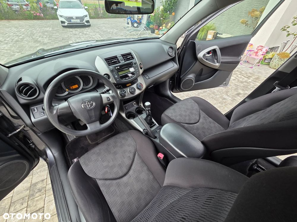 Toyota RAV4 2.2 D-4D 4x2 - 17