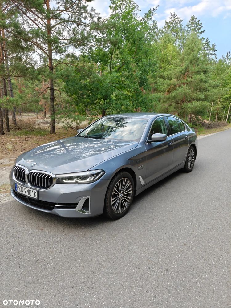 BMW Seria 5 530e Luxury Line - 13