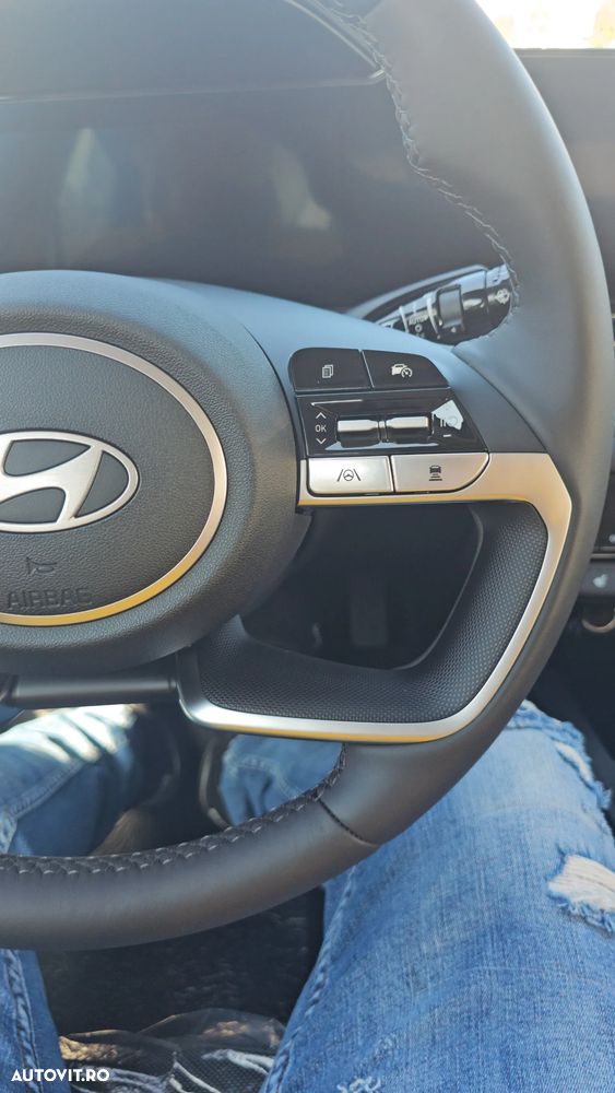 Hyundai Elantra 1.6 l 123 CP CVT Exclusive Navi - 22