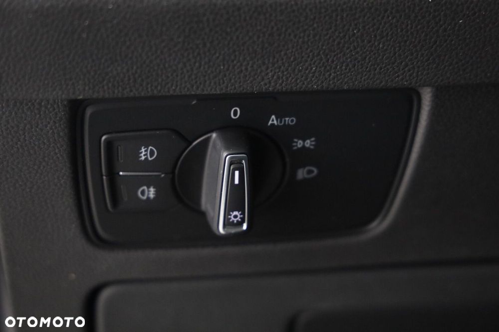 Volkswagen Passat - 22