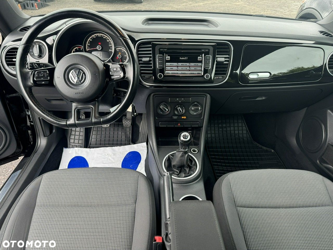 Volkswagen New Beetle - 23