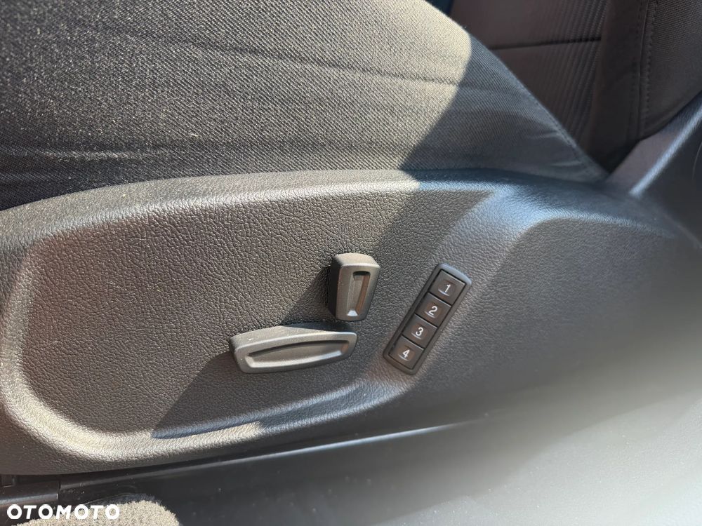 Ford Mondeo - 7
