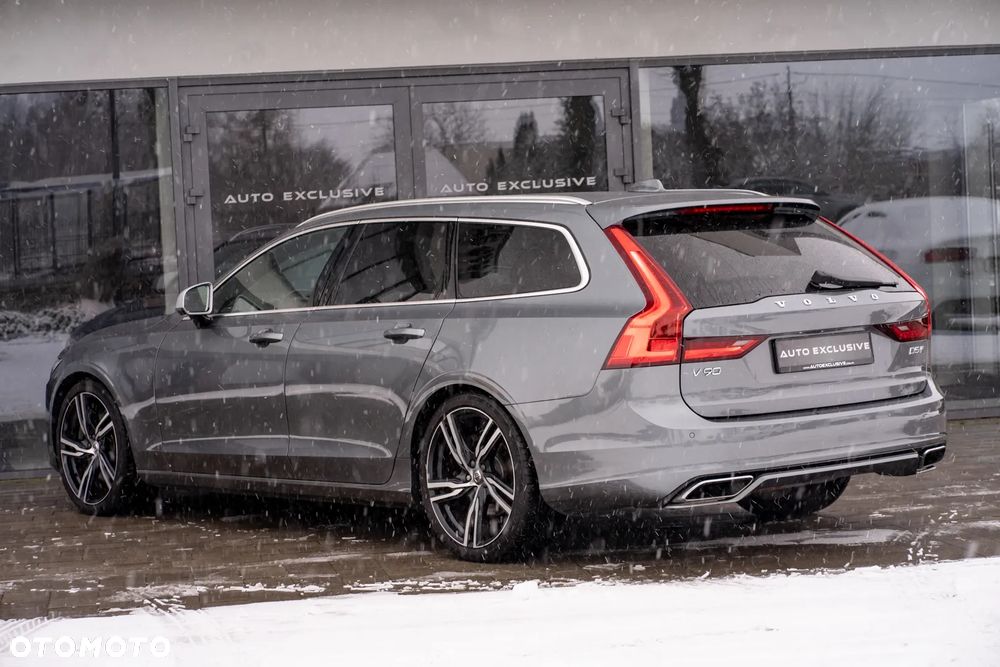 Volvo V90 D5 AWD R-Design - 24
